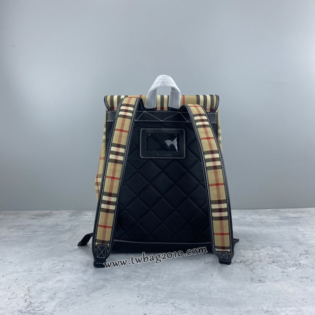 Burberry專門店新款後背書包 巴寶莉格紋棉質男士雙肩背包 yxb1333